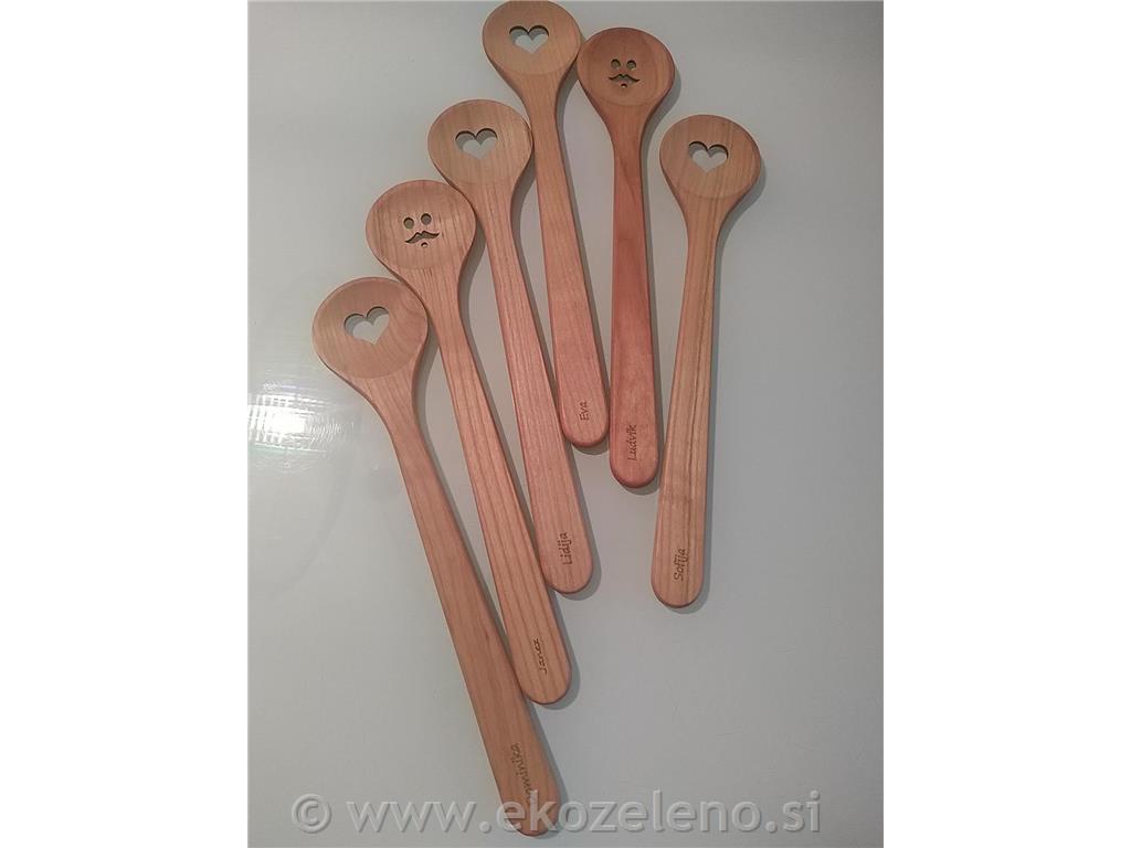 Personalizirana lesena žlica z imenom